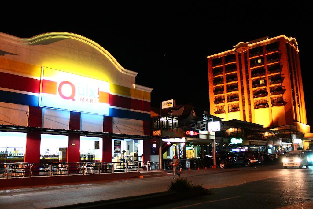 Iloilo Business Hotel Exterior photo