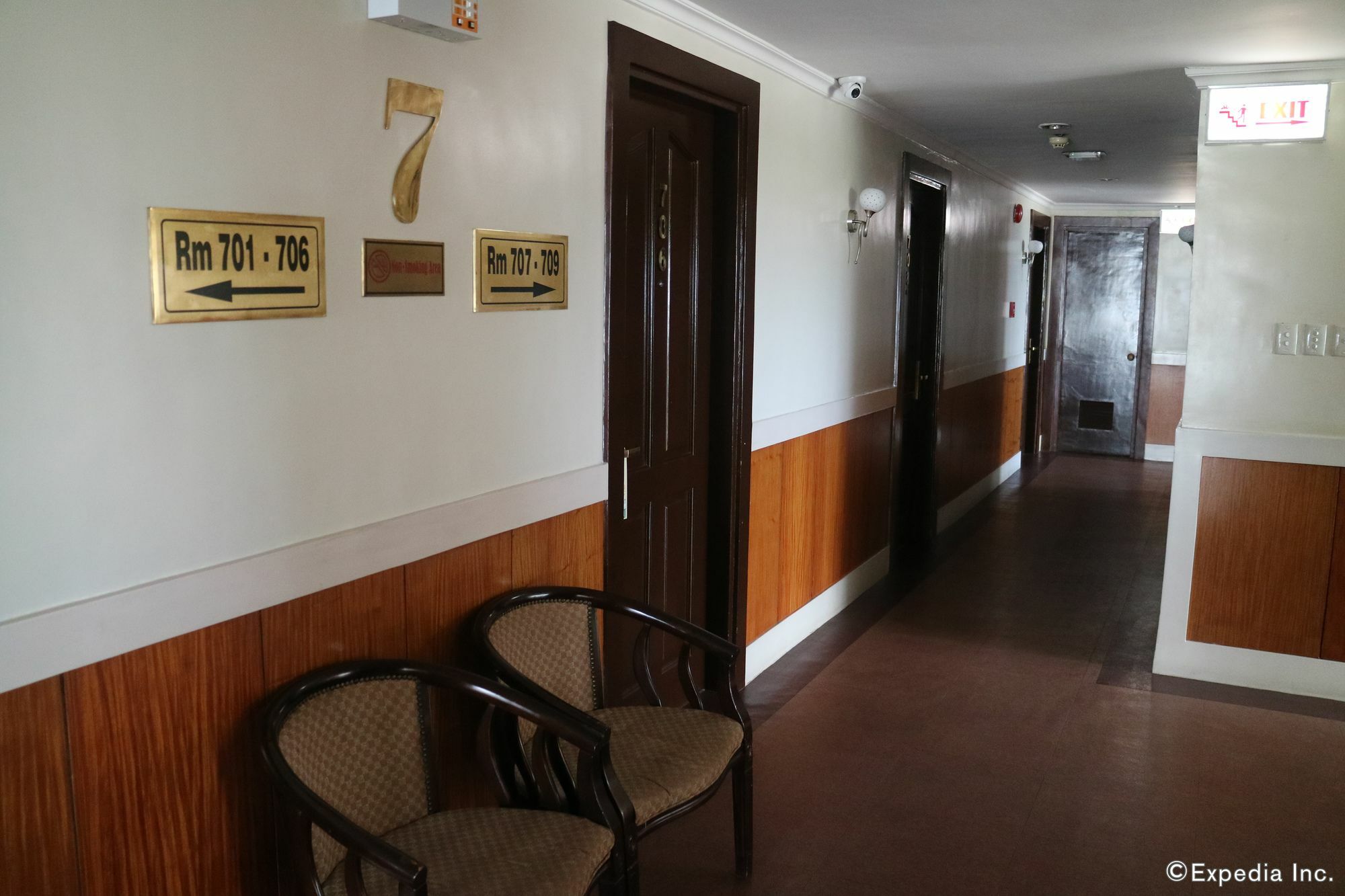 Iloilo Business Hotel Exterior photo